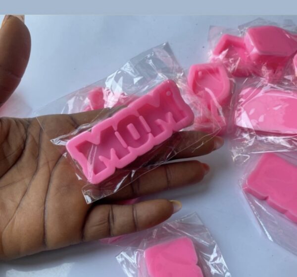 MOM Mold